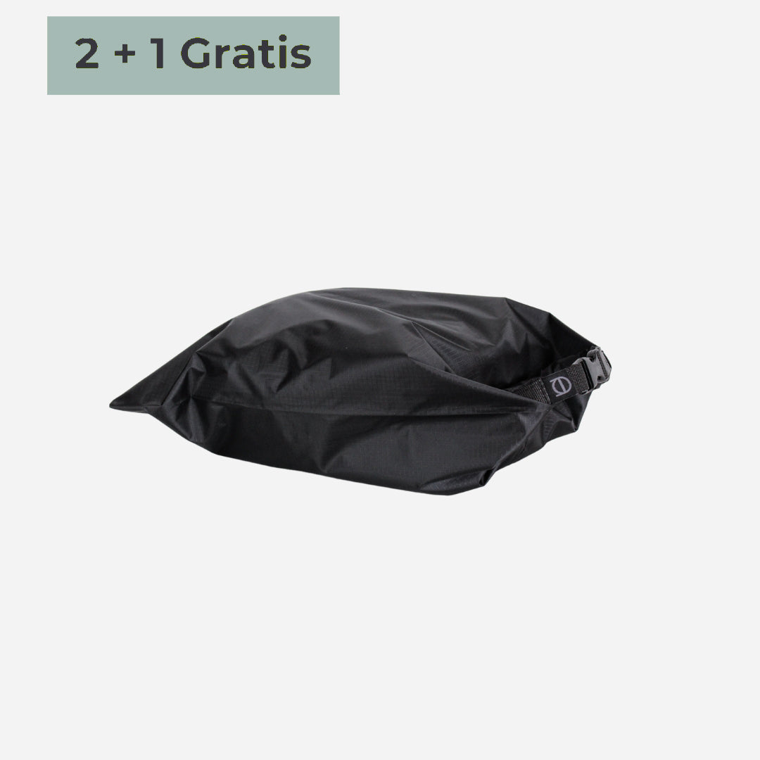 Feuchttasche-Wetbag-schwarz_AnnaundOskar_4cd68d40-4f81-46c3-9cc1-2a1e3cc992a9.jpg