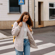 Wickelrucksack Hugo in senfgelb von Anna und Oskar. Nachhaltig, unisex und fair produziert. 