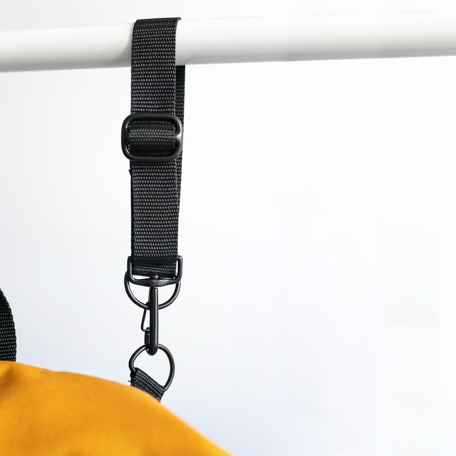 Kinderwagenaufhängung Anna und Oskar nachhaltig