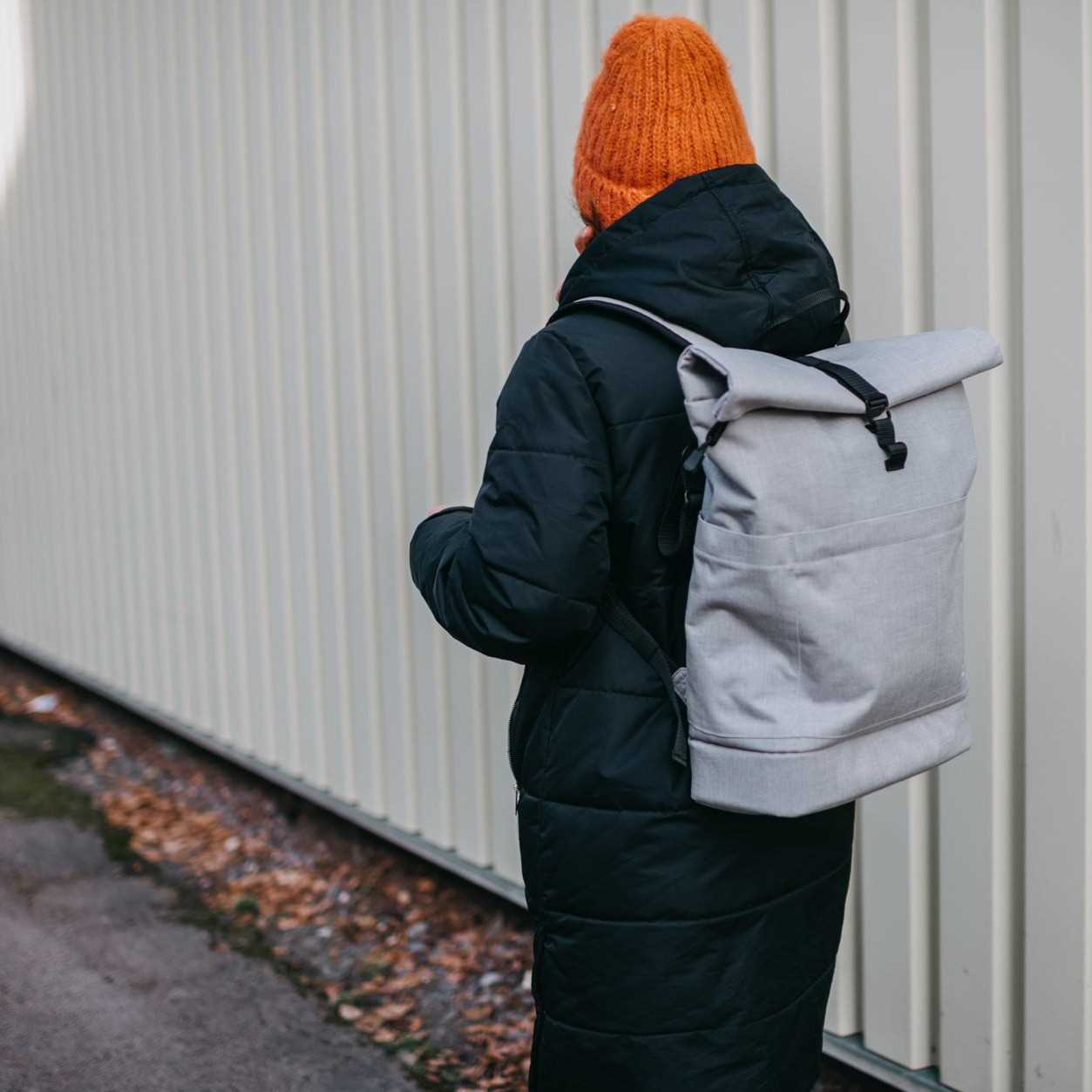 Großer Familienrucksack Hugo hellgrau nachhaltig